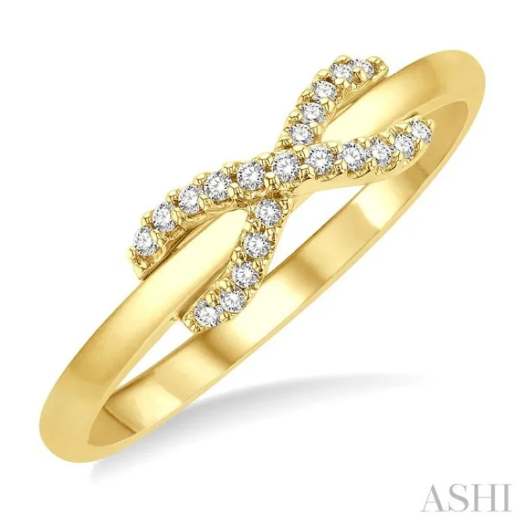 1/10 ctw Infinity Petite Round Cut Diamond Fashion Ring in 10K Yellow Gold