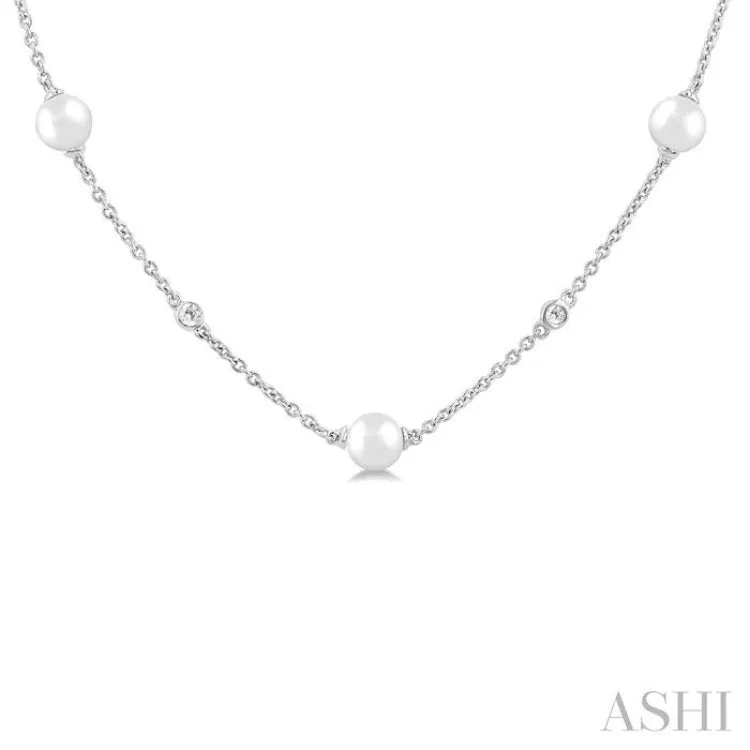 1/6 Ctw 4 MM Cultured Pearl and Round Cut Diamond Station Necklace in 14K White Gold