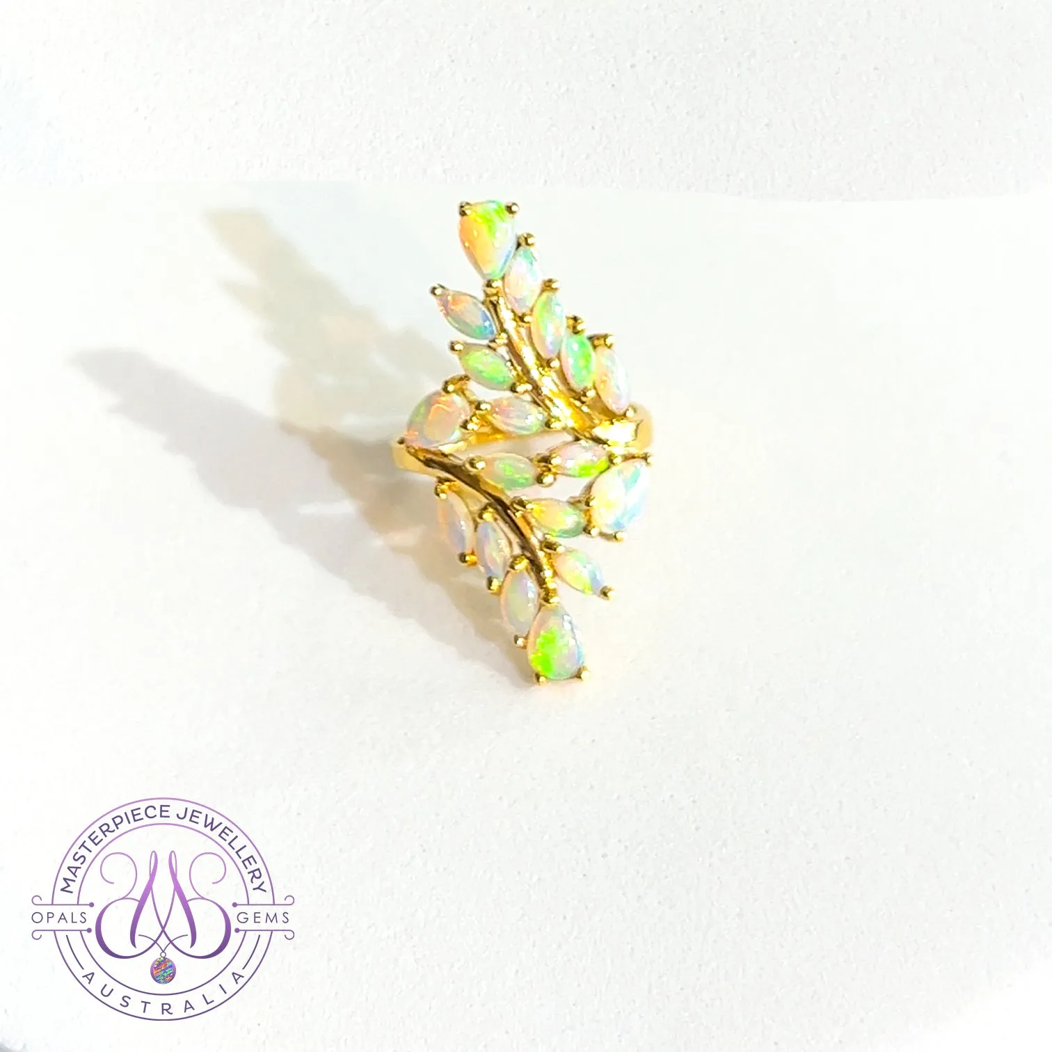 18kt Yellow Gold Crystal Opal leaf motif ring