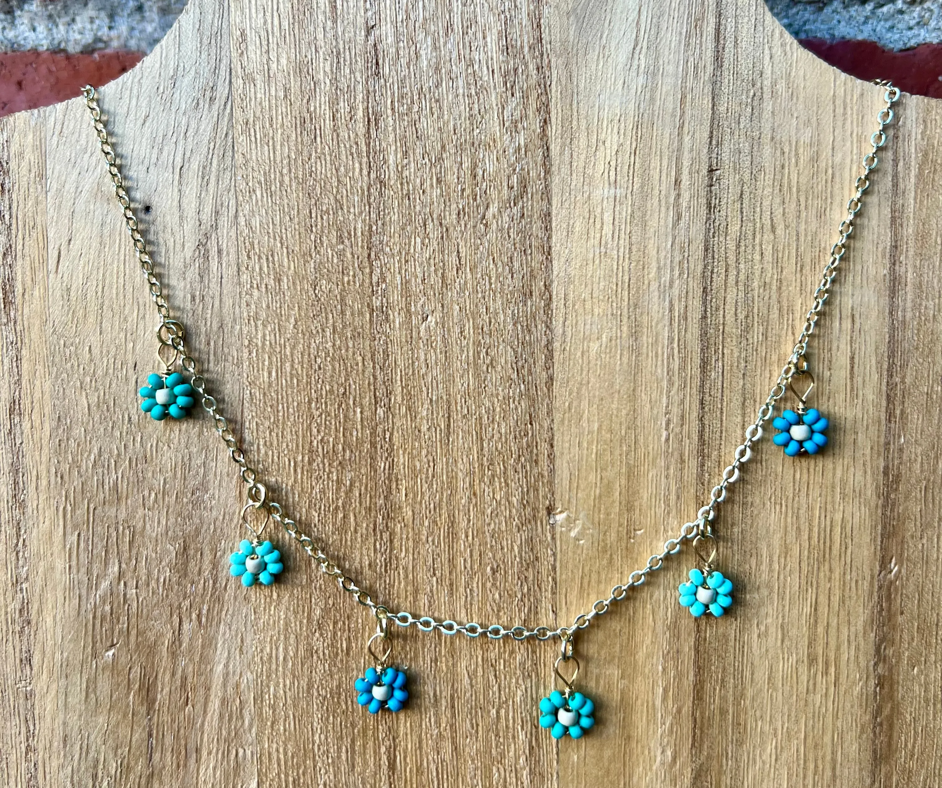 Beaded Daisy Necklace