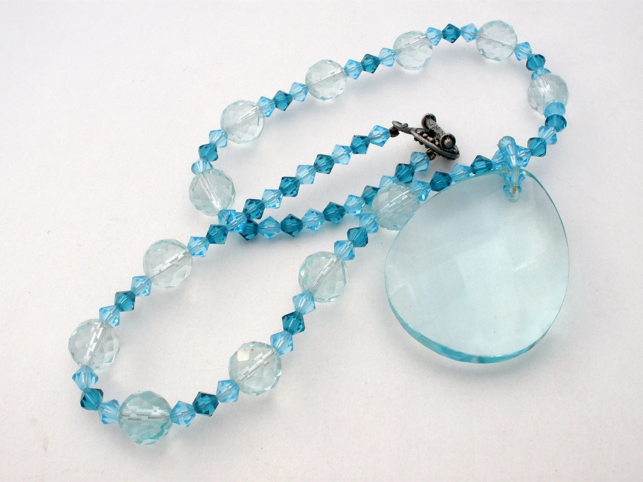 Blue Crystal Bead Pendant 16" Necklace