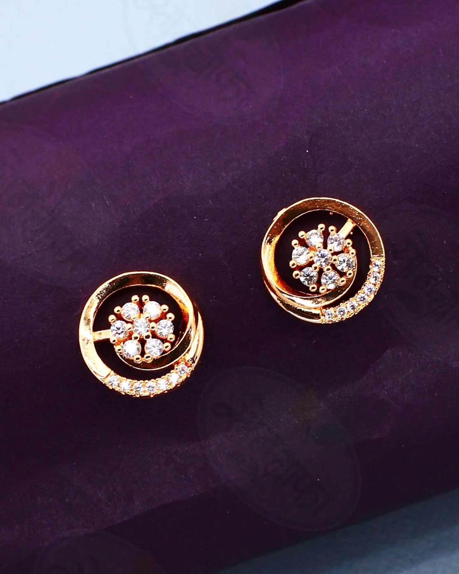 DELIGHT FANCY FLORAL STUDS