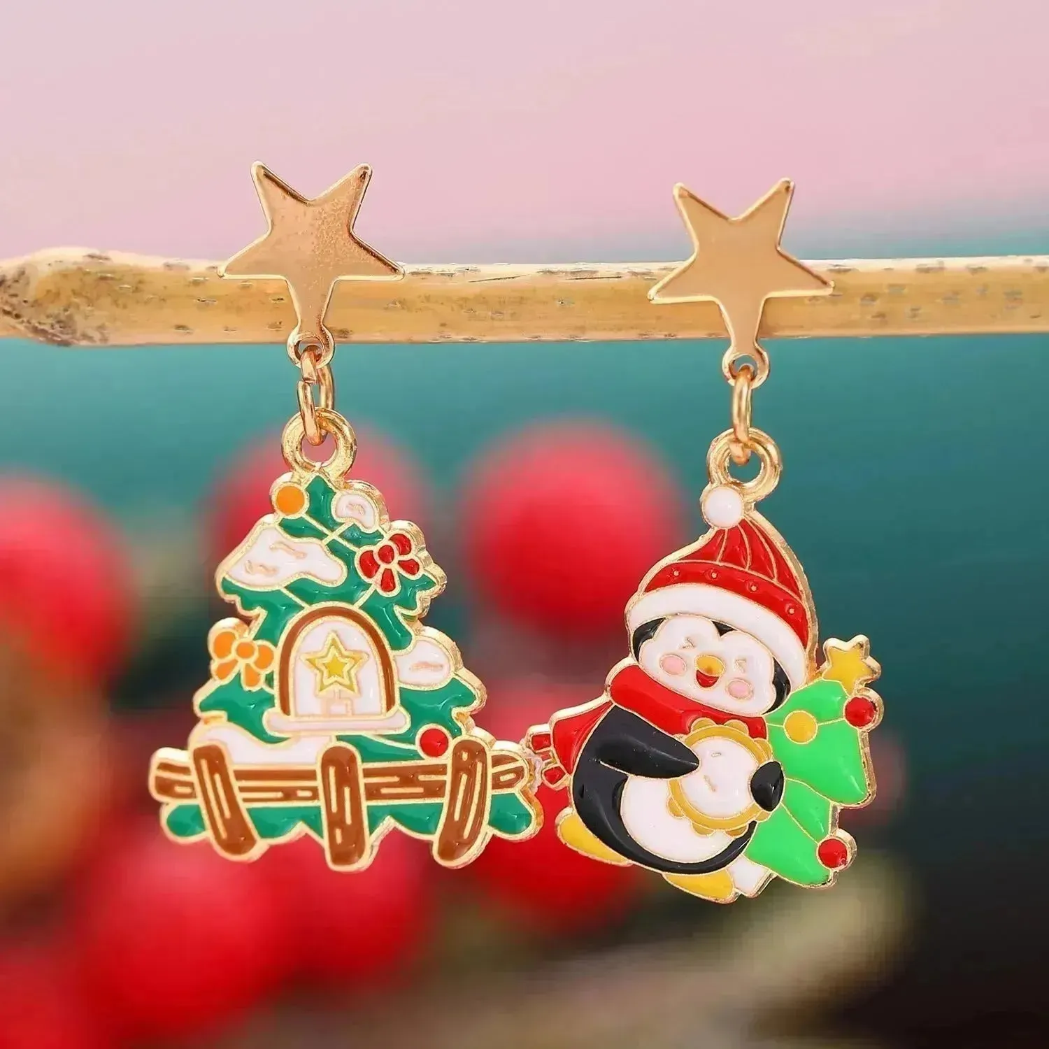 Fashionable Asymmetric Cartoon Dripping Oil Christmas Elk Earrings