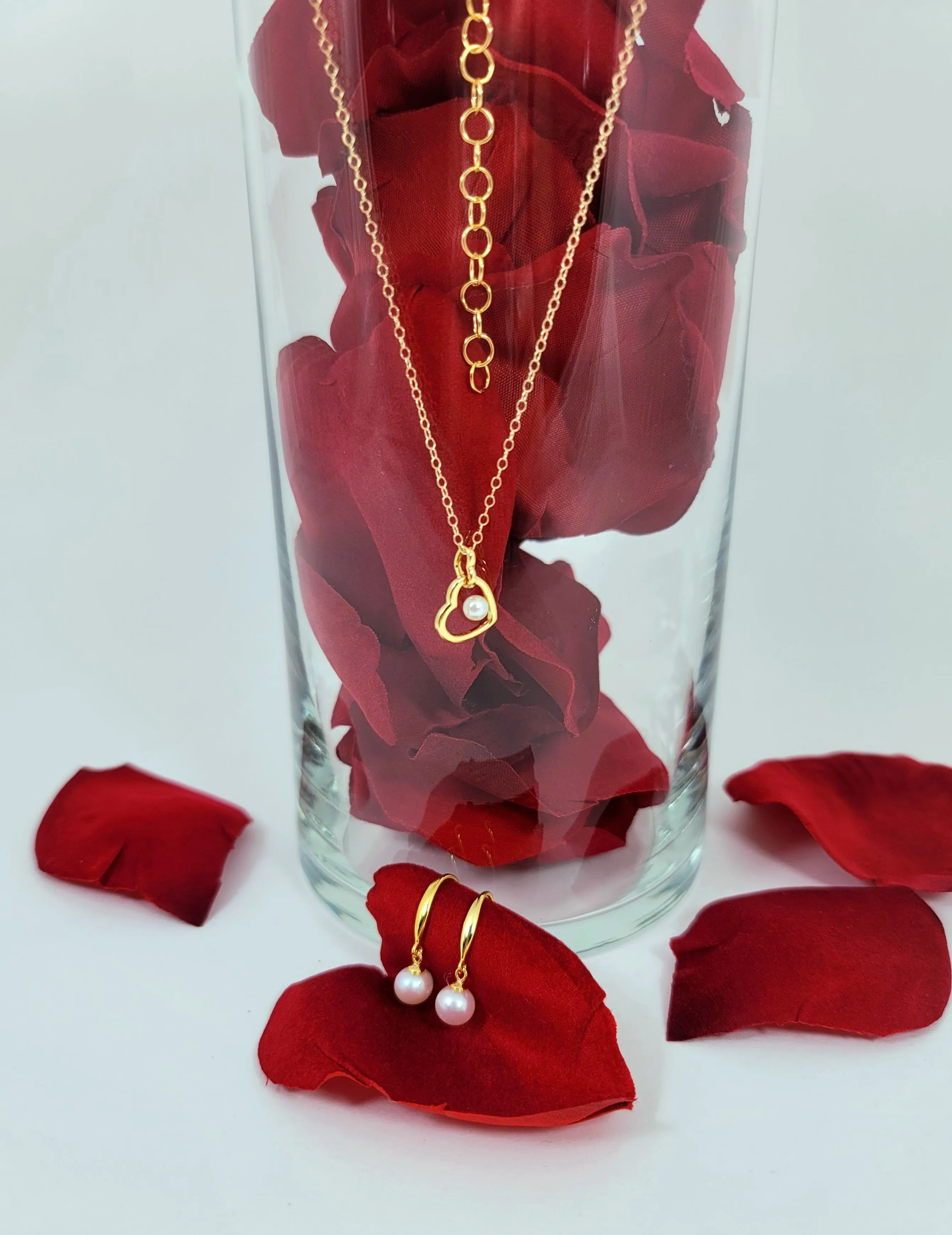 Gold Hearts Entwined Necklace