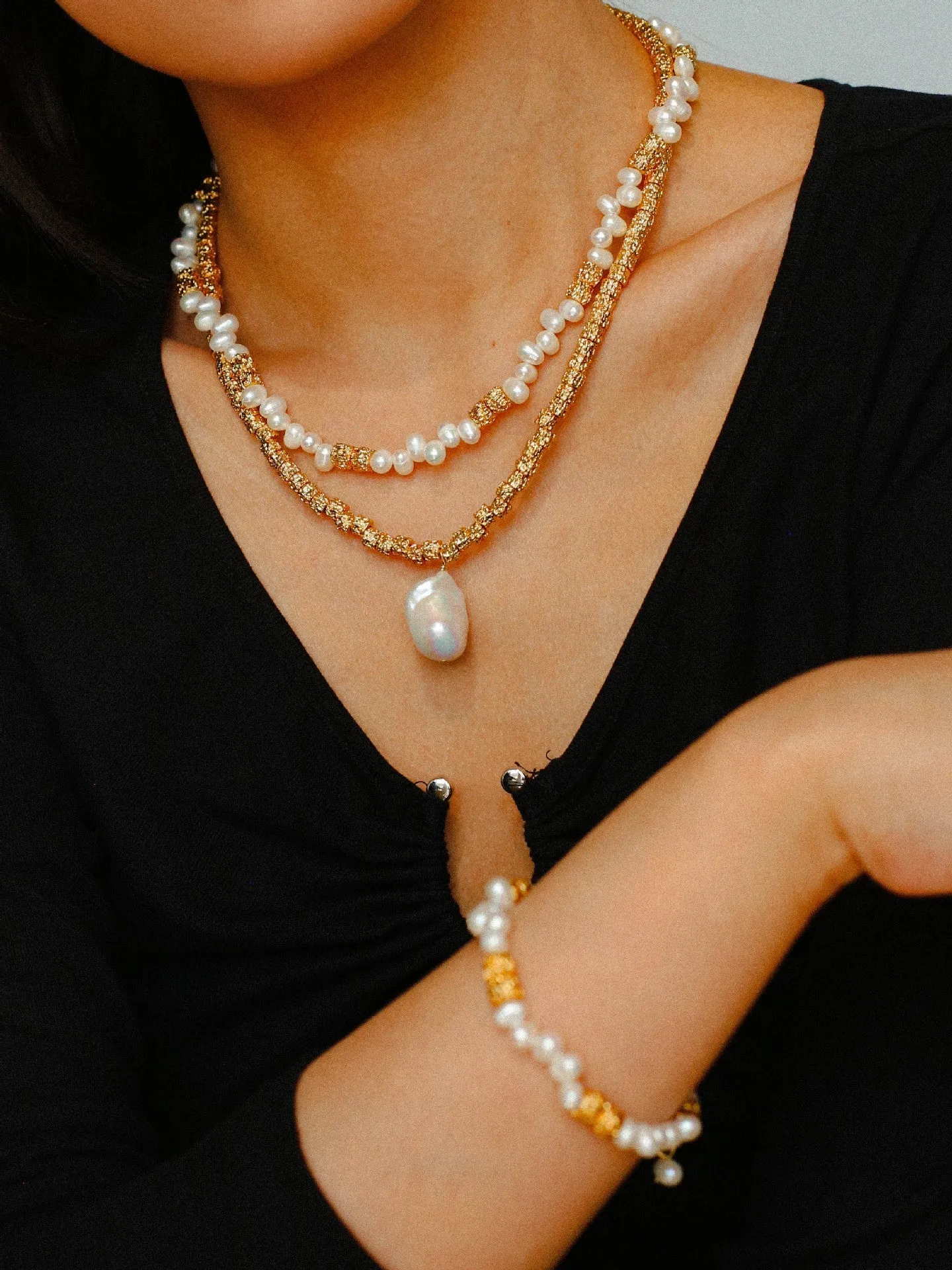 Golden Bean Staggered Pearl Necklace