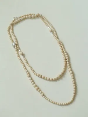 Gradient White Fossil and Silver Bead Long Beaded OT Clasp Necklace