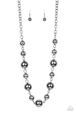 PAPARAZZI Commanding Composure - Black NECKLACE