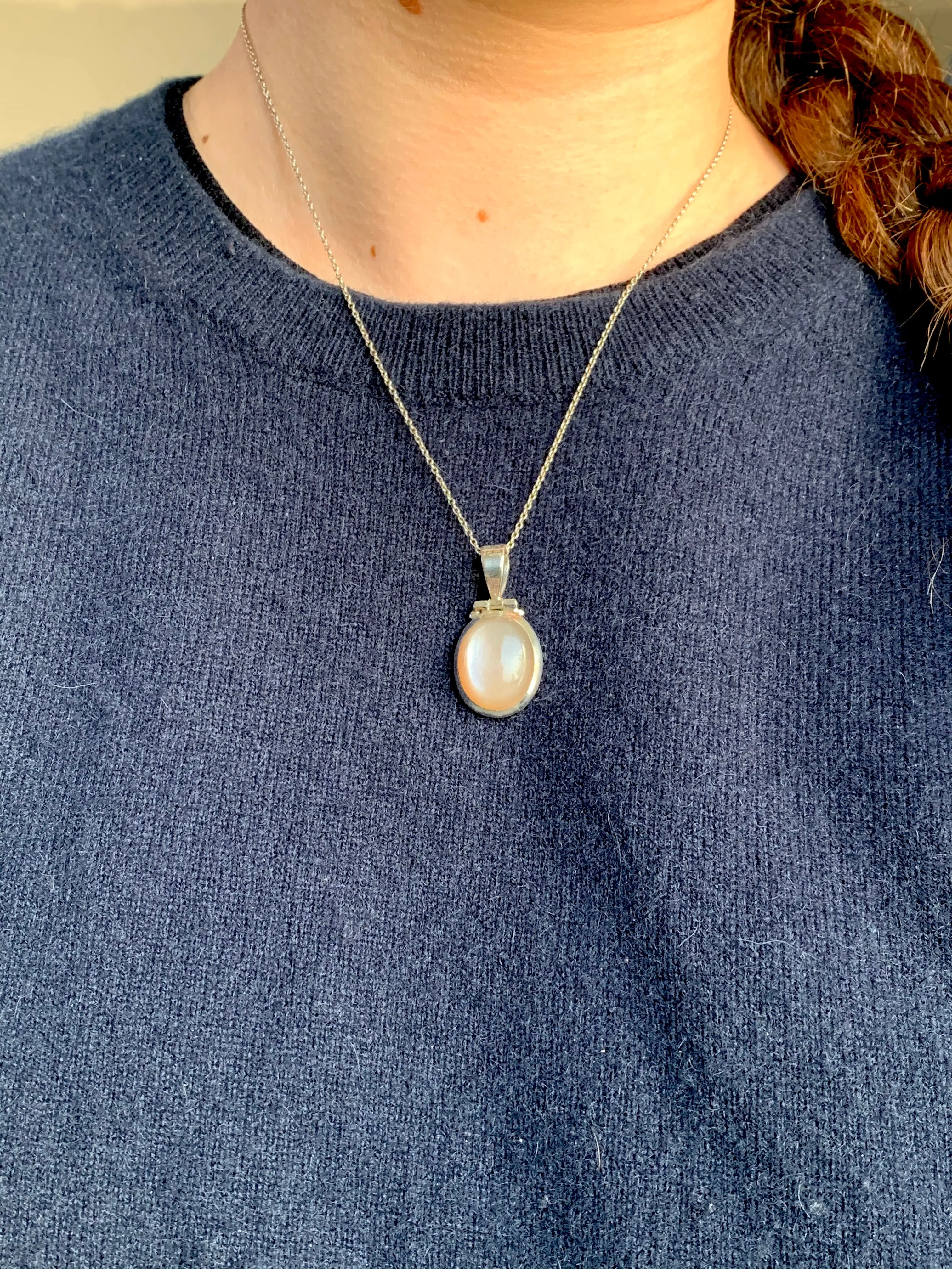 Peach Moonstone Quintia Pendant - Reg. Oval