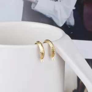 Stylish 15mm Gold Stainless Steel Small Hoop Earrings for Women - Fashionable Wholesale Jewelry!