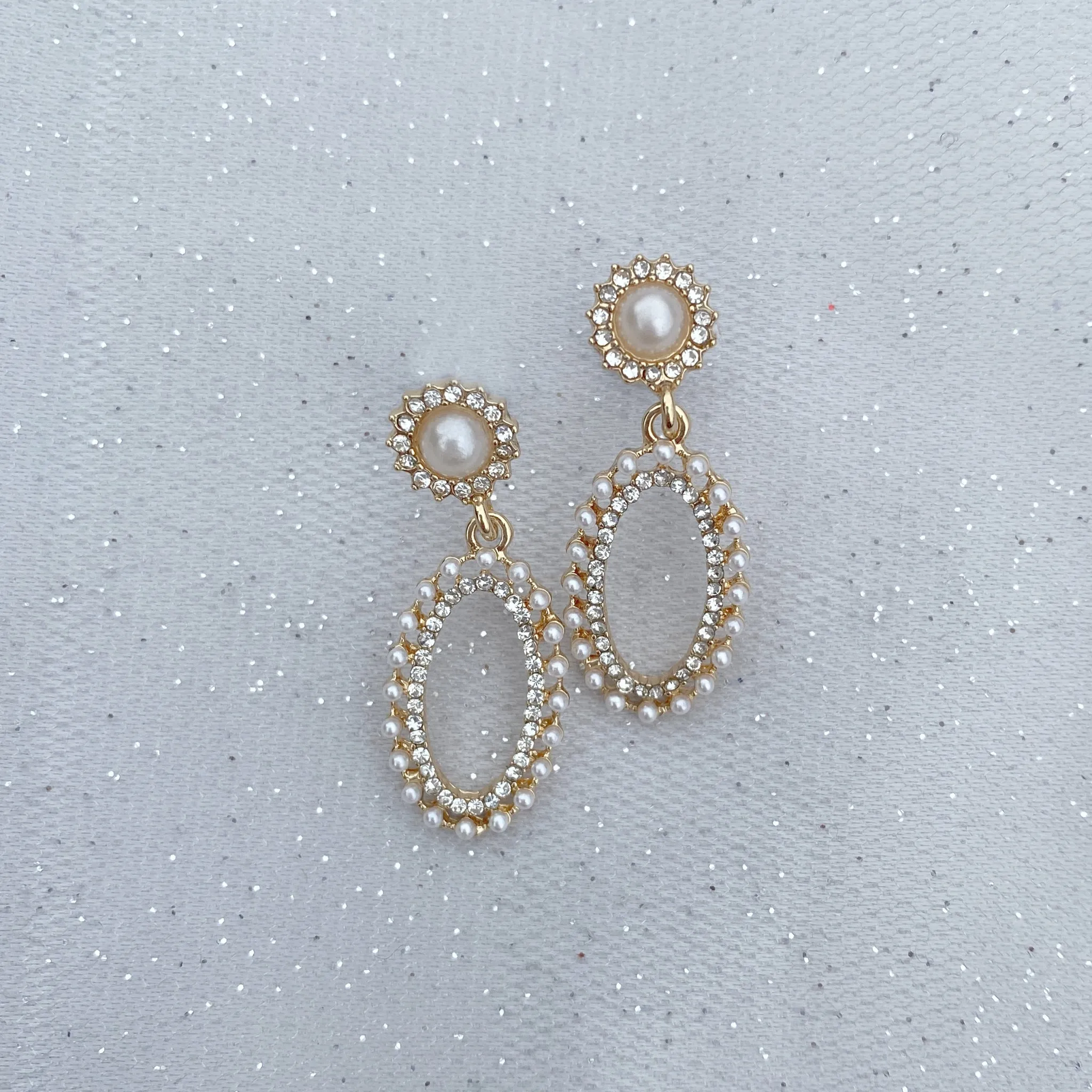 Vintage Earrings Pearl Gold Oval